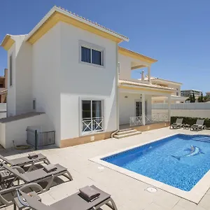 https://villa-maresia.hotelaalgarve.com